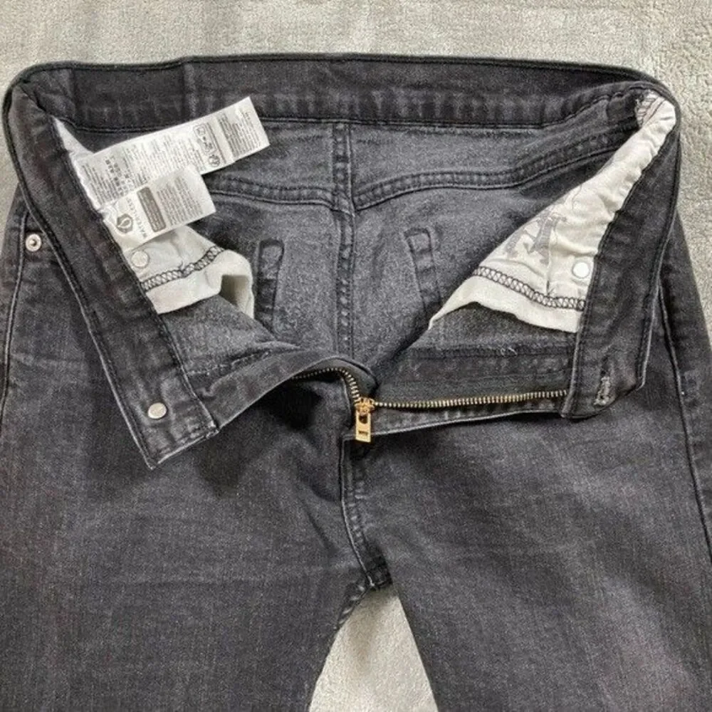 Levi’s 510 Skinny Jeans 32x32 Black Stretch Denim Minimalist Casual Fit